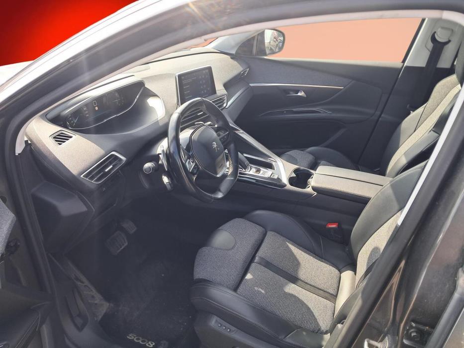PEUGEOT 5008 2019