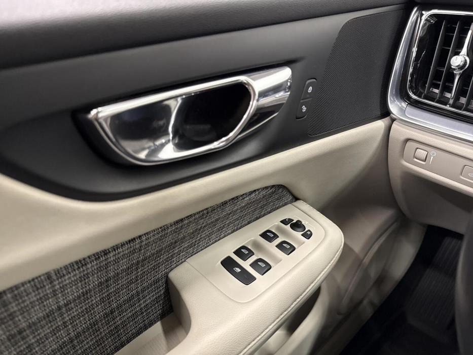 VOLVO V60 2018