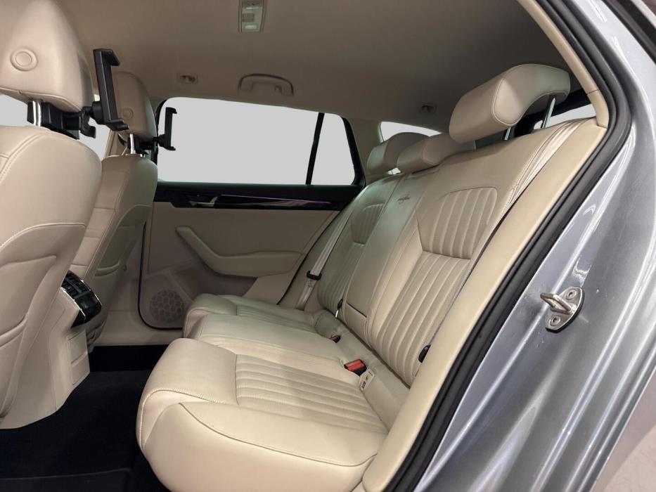 SKODA Superb 2018