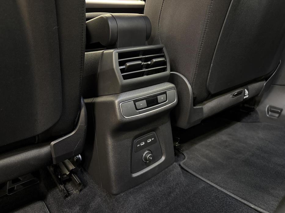 AUDI Q4 e-tron 2023