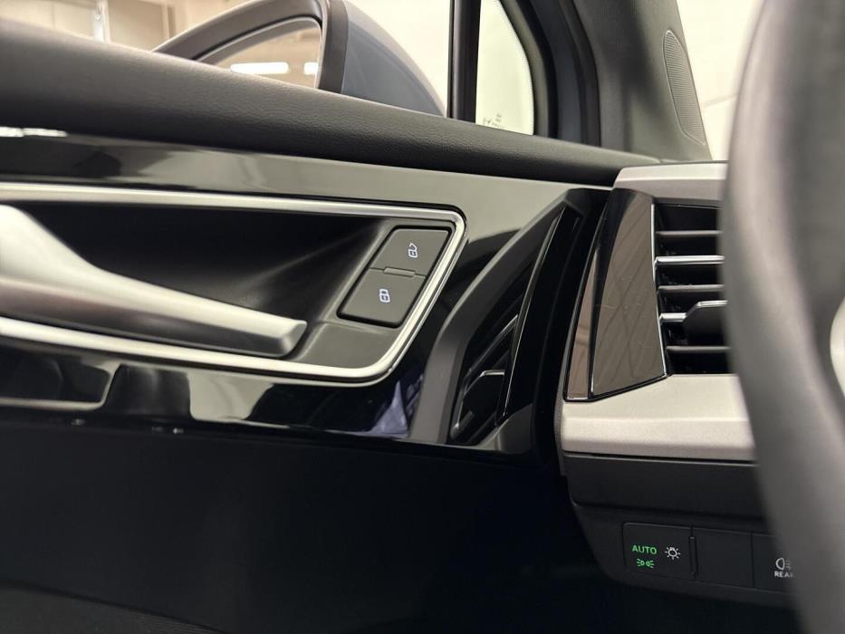 AUDI Q4 e-tron 2023