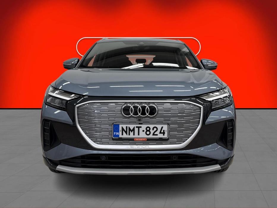 AUDI Q4 e-tron 2023