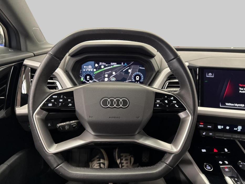 AUDI Q4 e-tron 2023