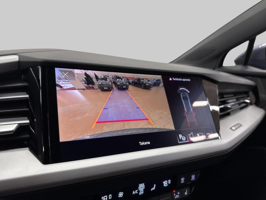 AUDI Q4 e-tron 2023