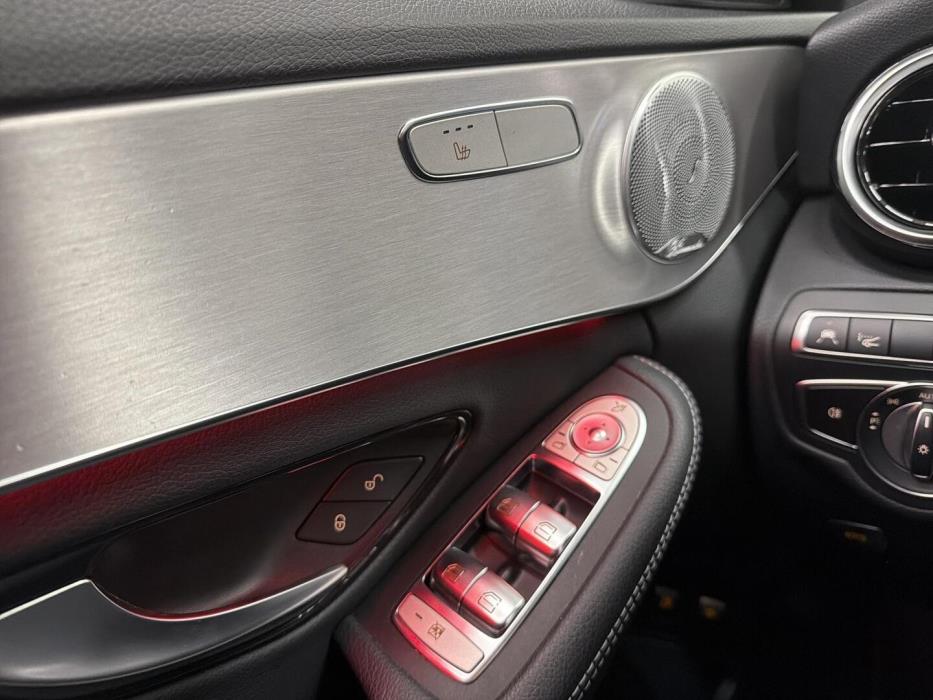 MERCEDES-BENZ C 2020