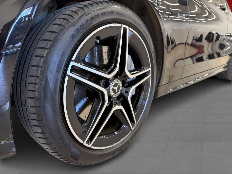 MERCEDES-BENZ C 2020