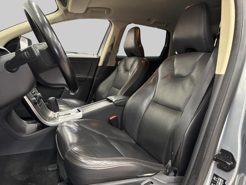 VOLVO XC60 2012