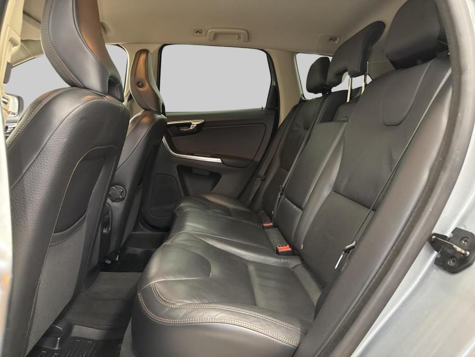 VOLVO XC60 2012