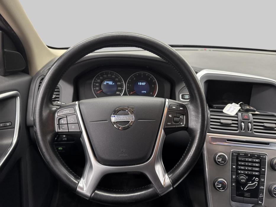 VOLVO XC60 2012