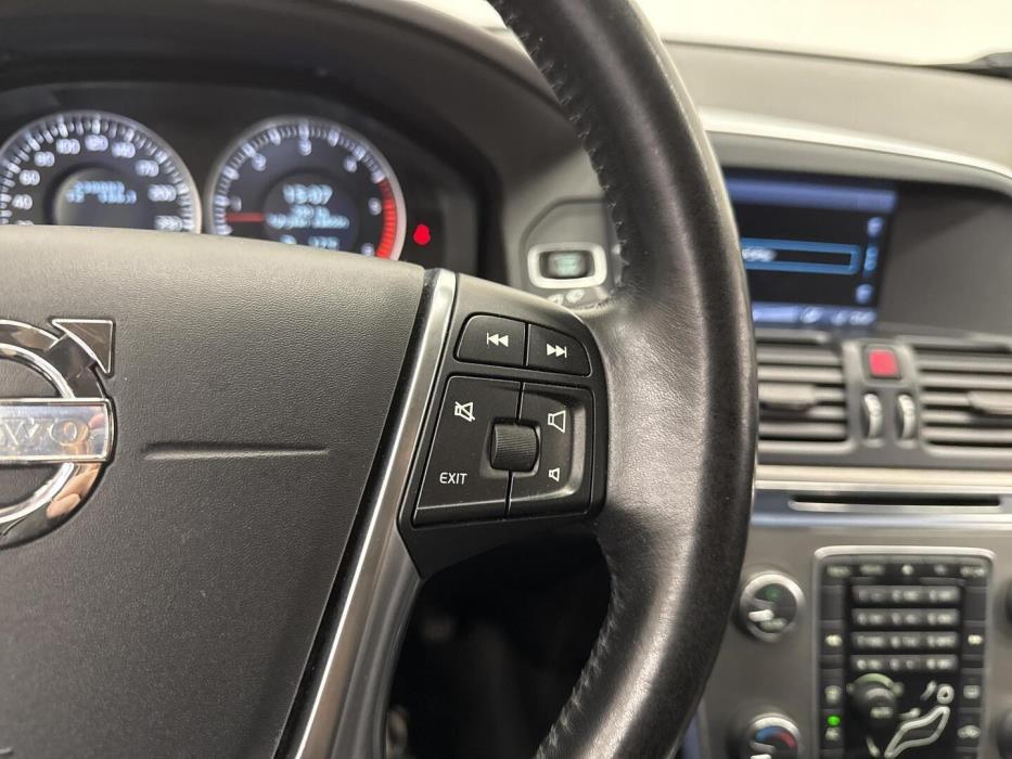 VOLVO XC60 2012