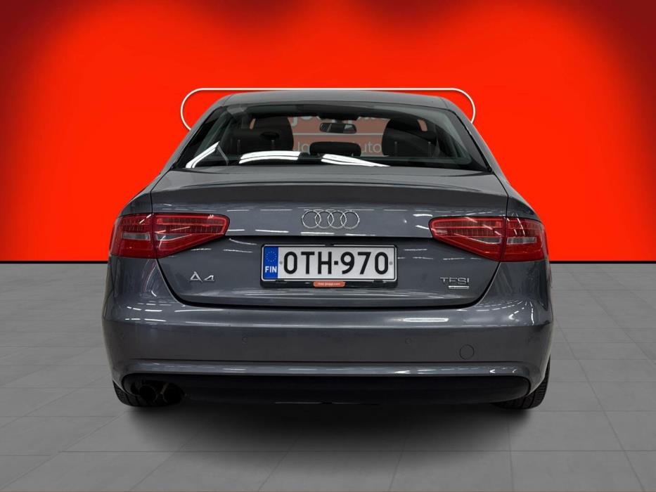 AUDI A4 2013