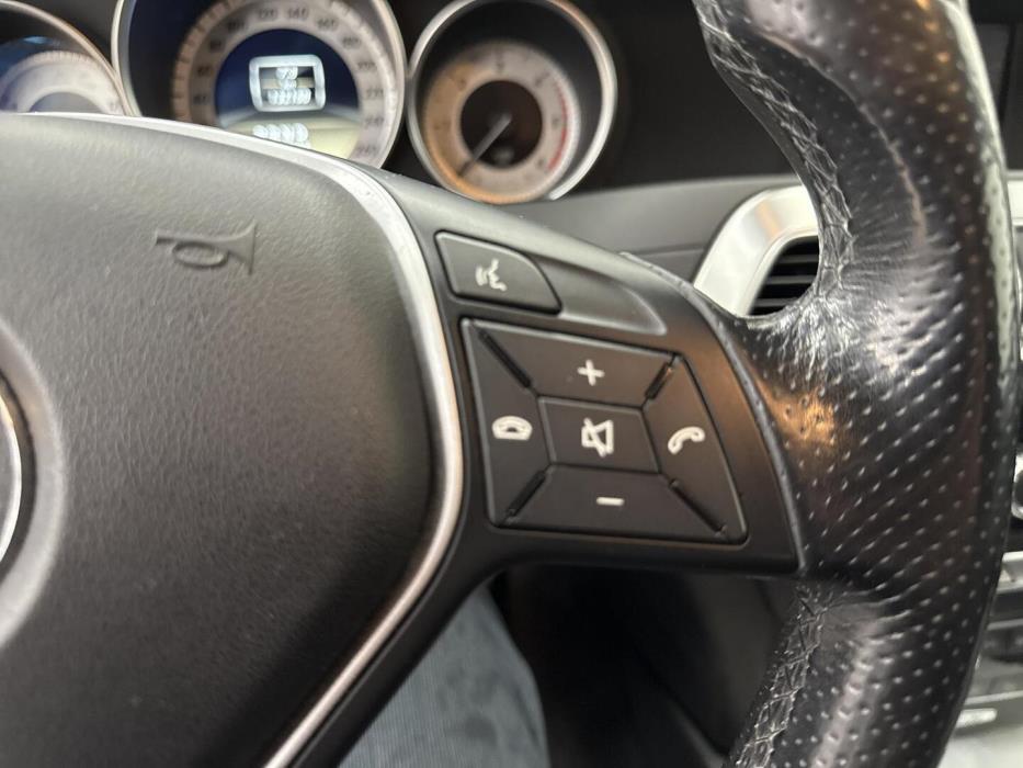 MERCEDES-BENZ C 2012