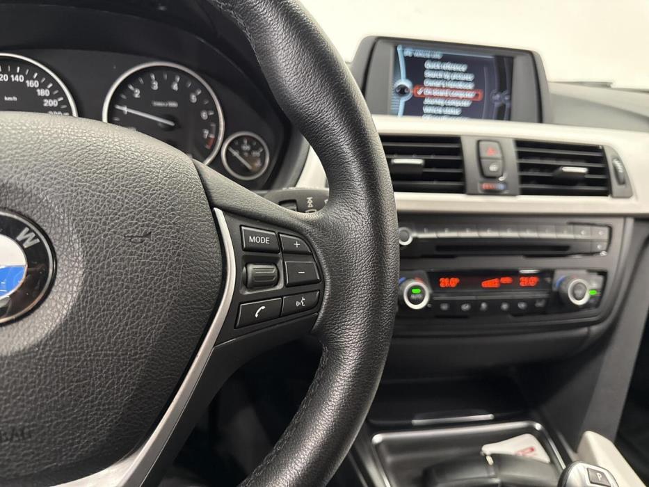 BMW 320 2013