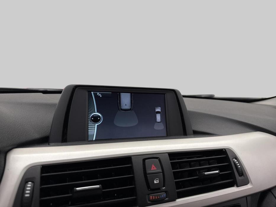 BMW 320 2013