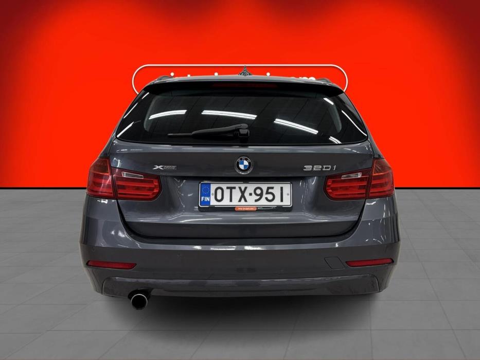 BMW 320 2013
