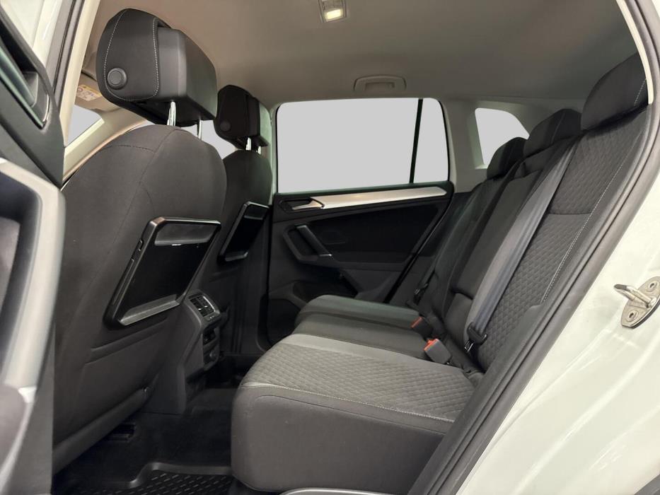 VOLKSWAGEN Tiguan 2016