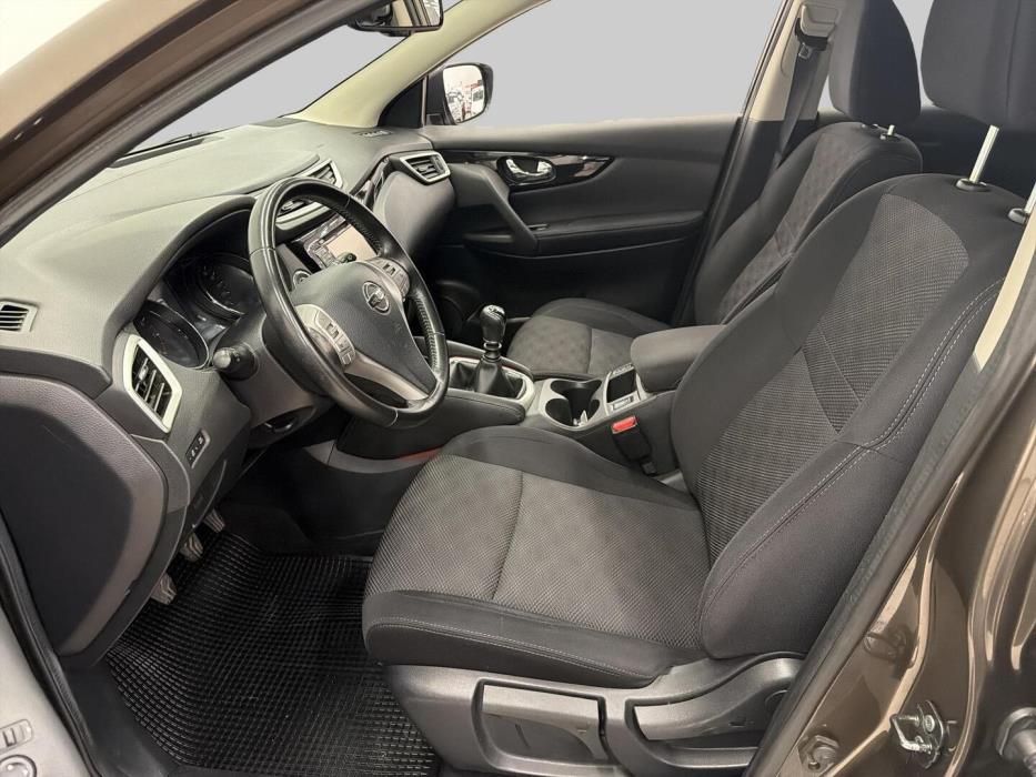 NISSAN Qashqai 2017