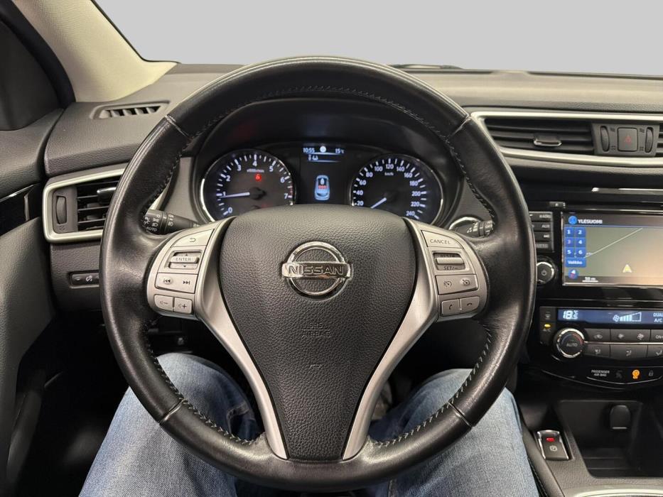 NISSAN Qashqai 2017