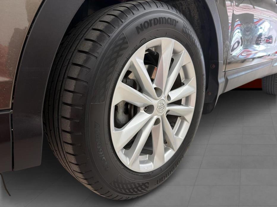 NISSAN Qashqai 2017
