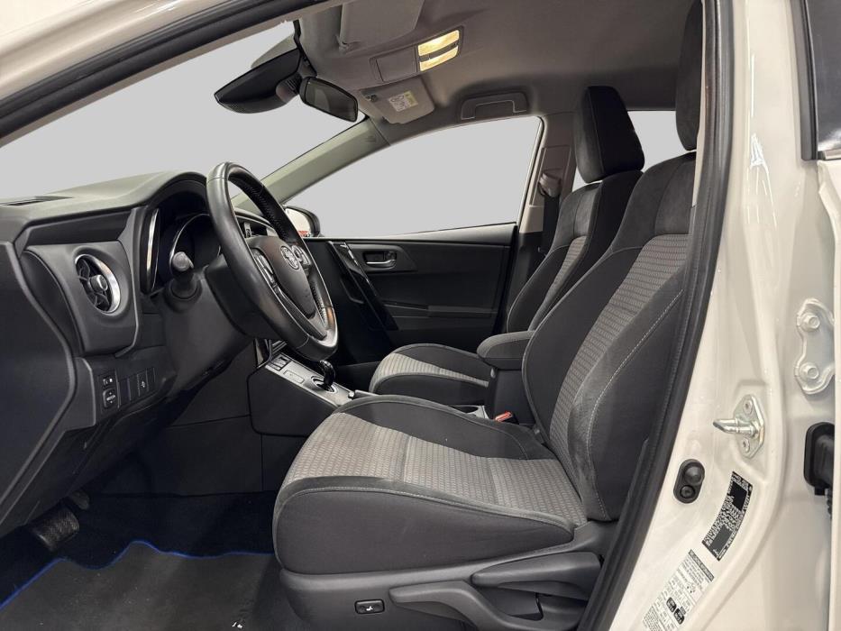 TOYOTA Auris 2018