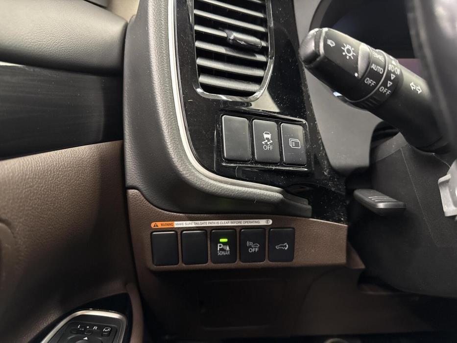 MITSUBISHI Outlander PHEV 2016