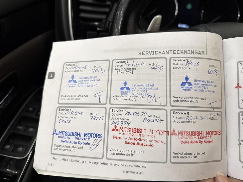 MITSUBISHI Outlander PHEV 2016