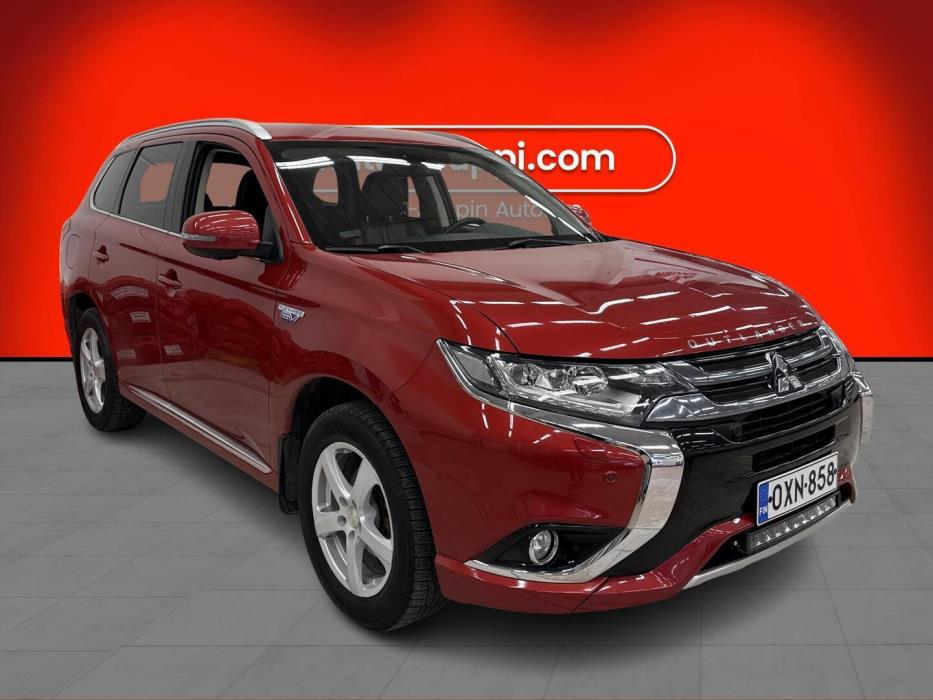 MITSUBISHI Outlander PHEV 2016