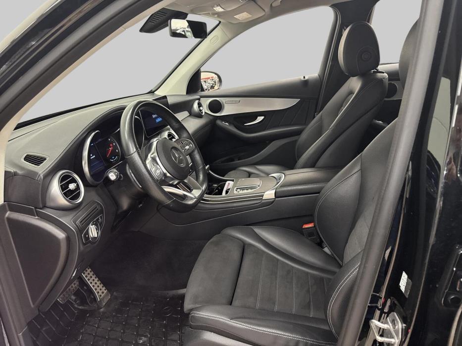 MERCEDES-BENZ GLC 2022