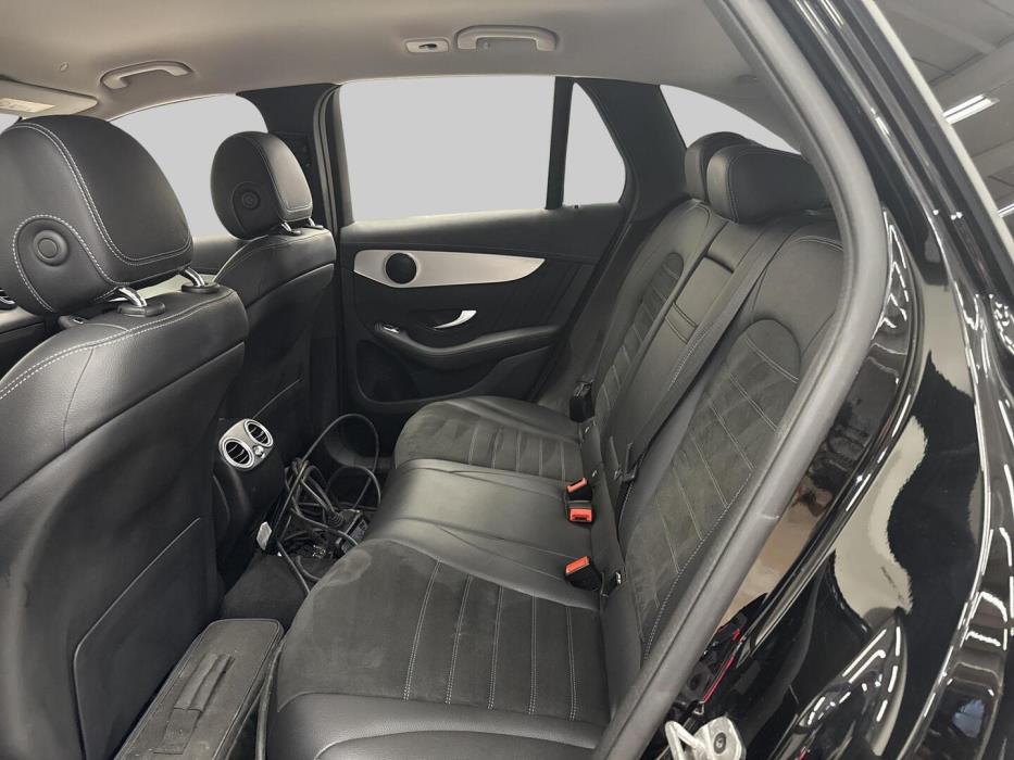 MERCEDES-BENZ GLC 2022