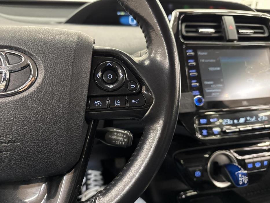 TOYOTA Prius Plug-in 2022