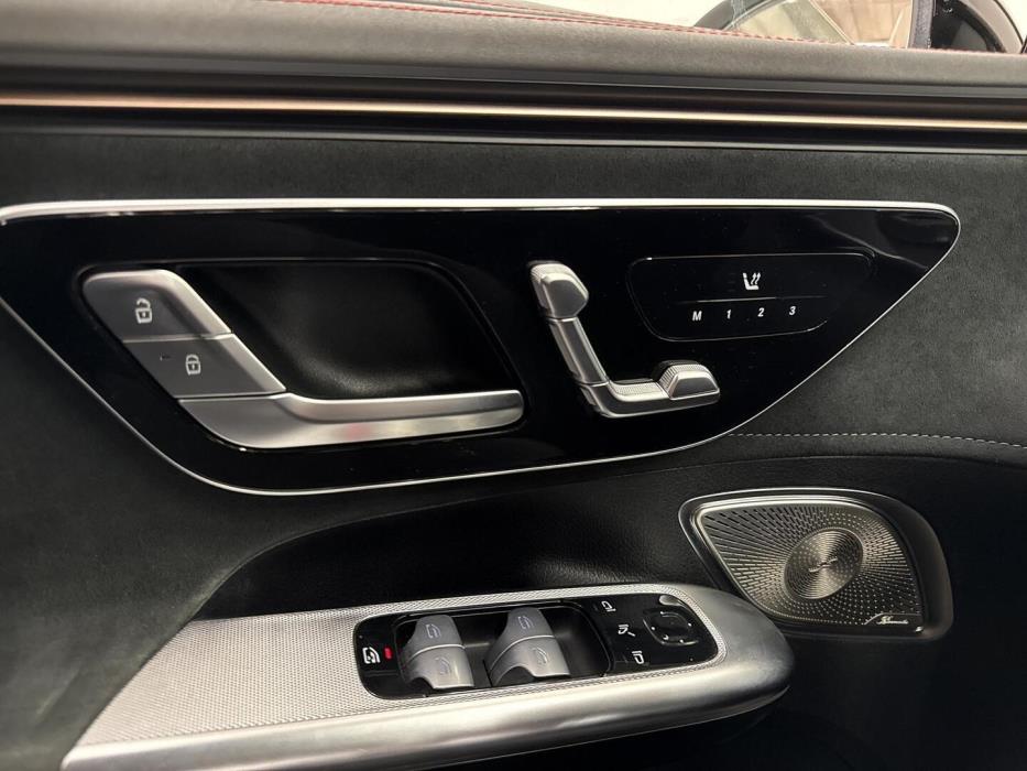 MERCEDES-BENZ EQE 2022