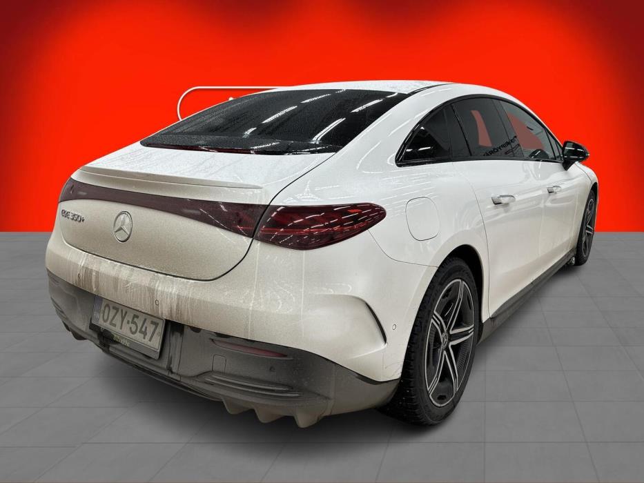 MERCEDES-BENZ EQE 2022