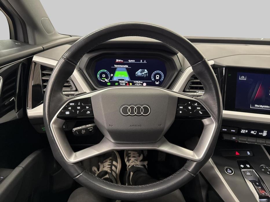 AUDI Q4 E-TRON 2022