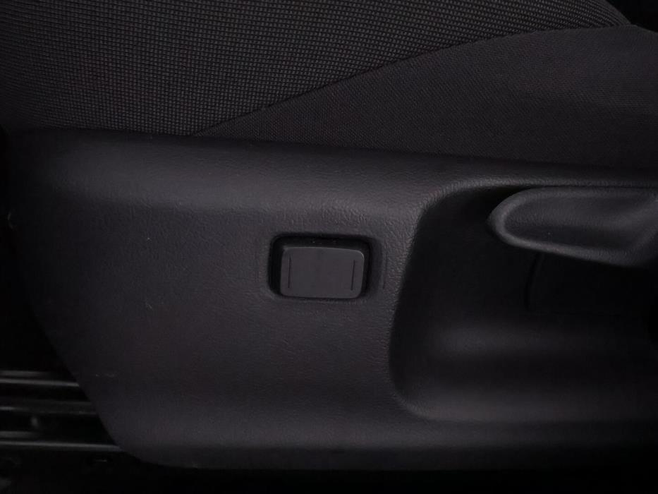 TOYOTA C-HR 2025