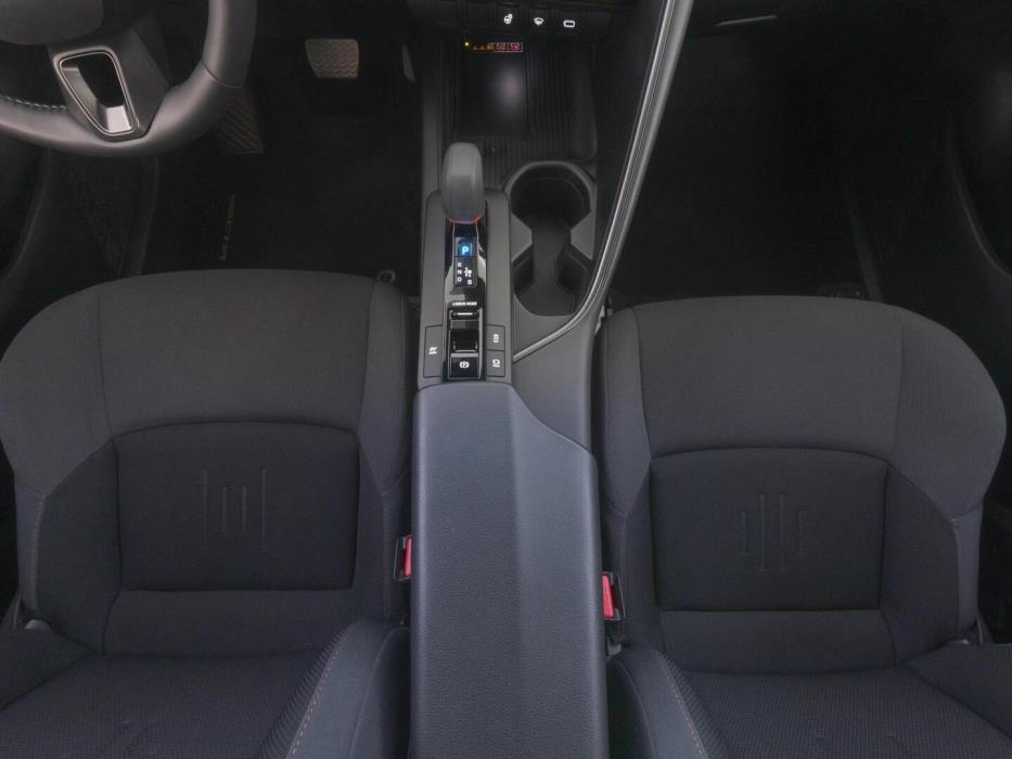 TOYOTA C-HR 2025