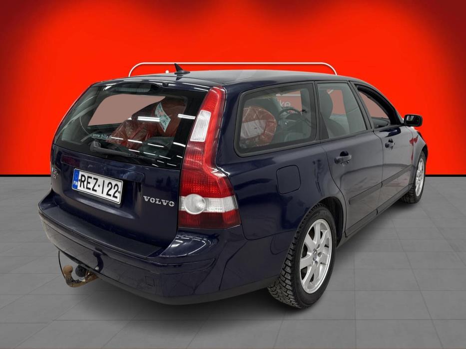 VOLVO V50 2004