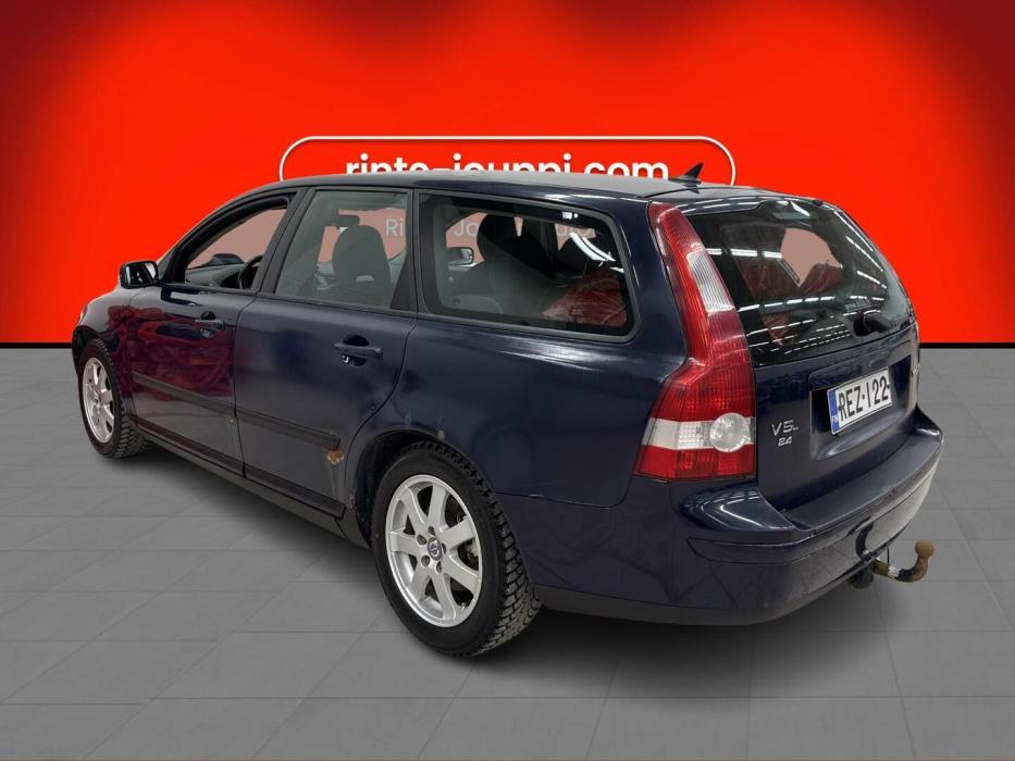 VOLVO V50 2004