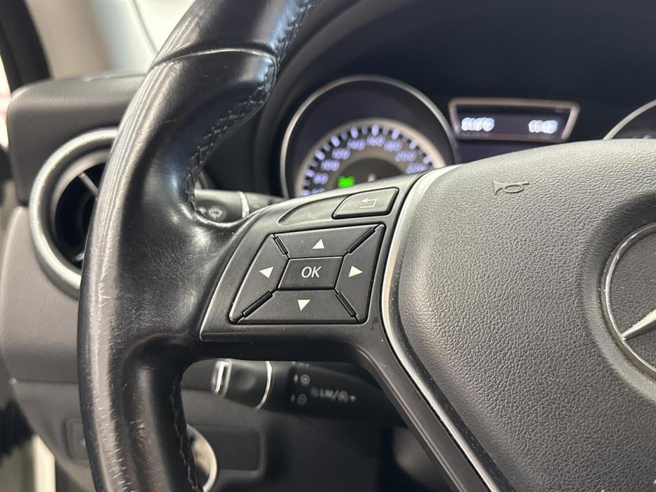 MERCEDES-BENZ CLA 2013