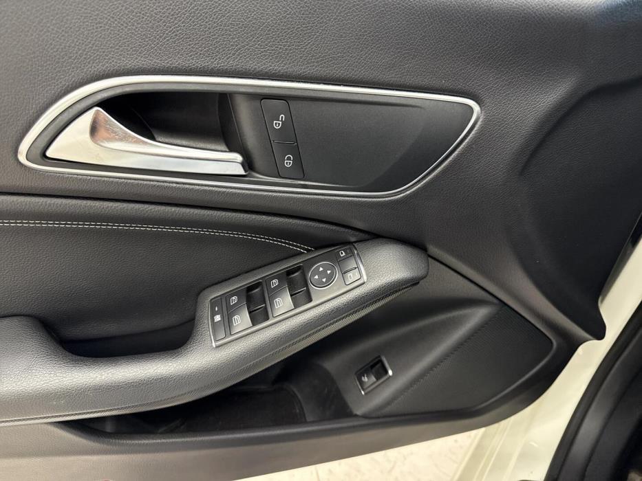 MERCEDES-BENZ CLA 2013