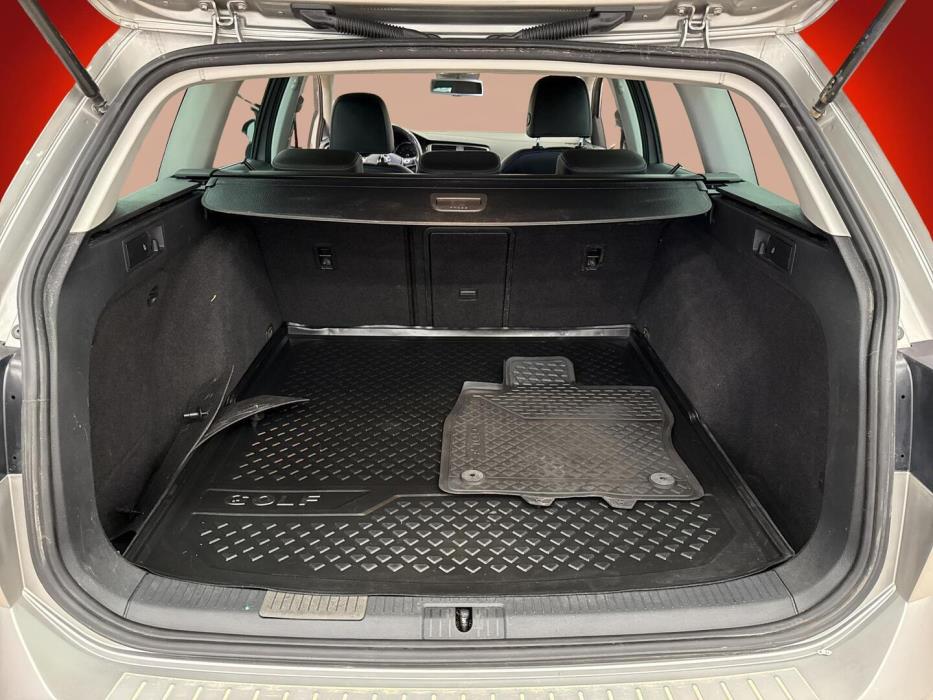 VOLKSWAGEN Golf 2016