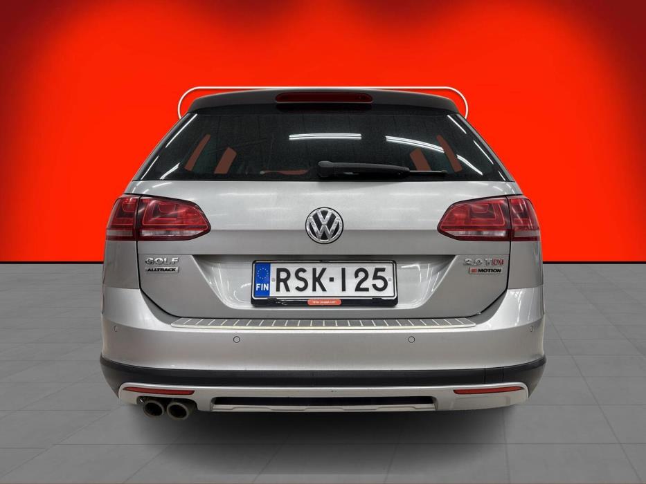 VOLKSWAGEN Golf 2016