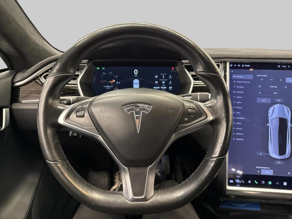 TESLA Model S 2017