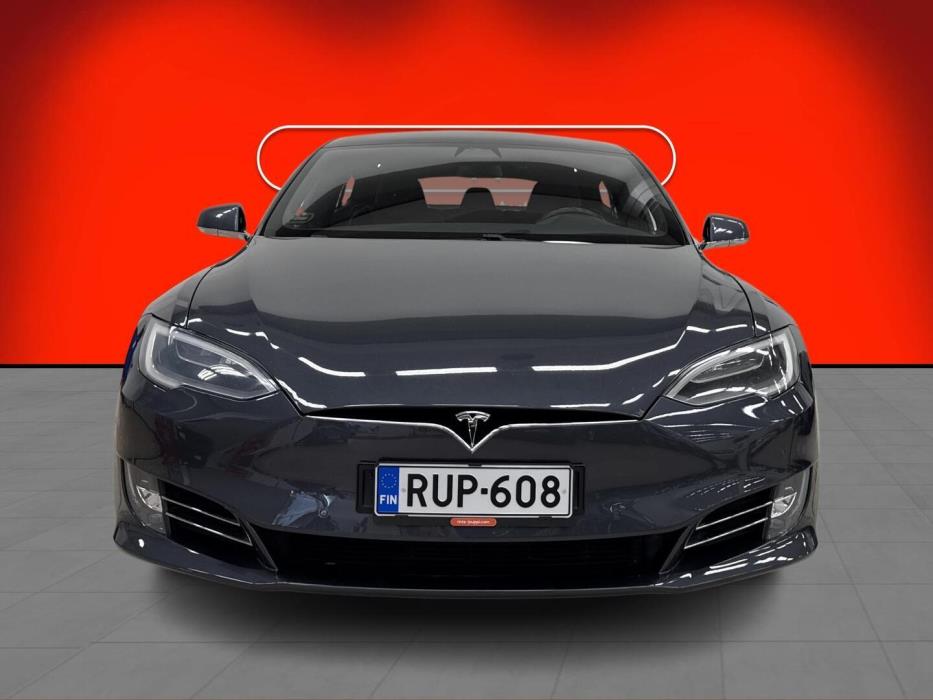 TESLA Model S 2017