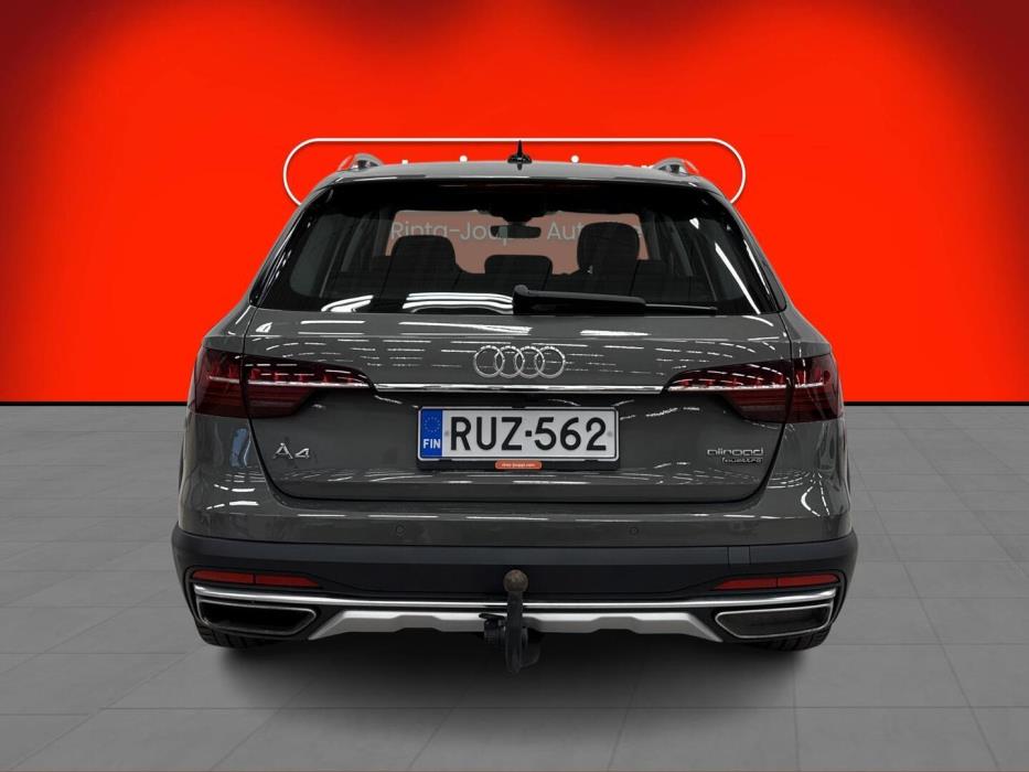AUDI A4 allroad 2023