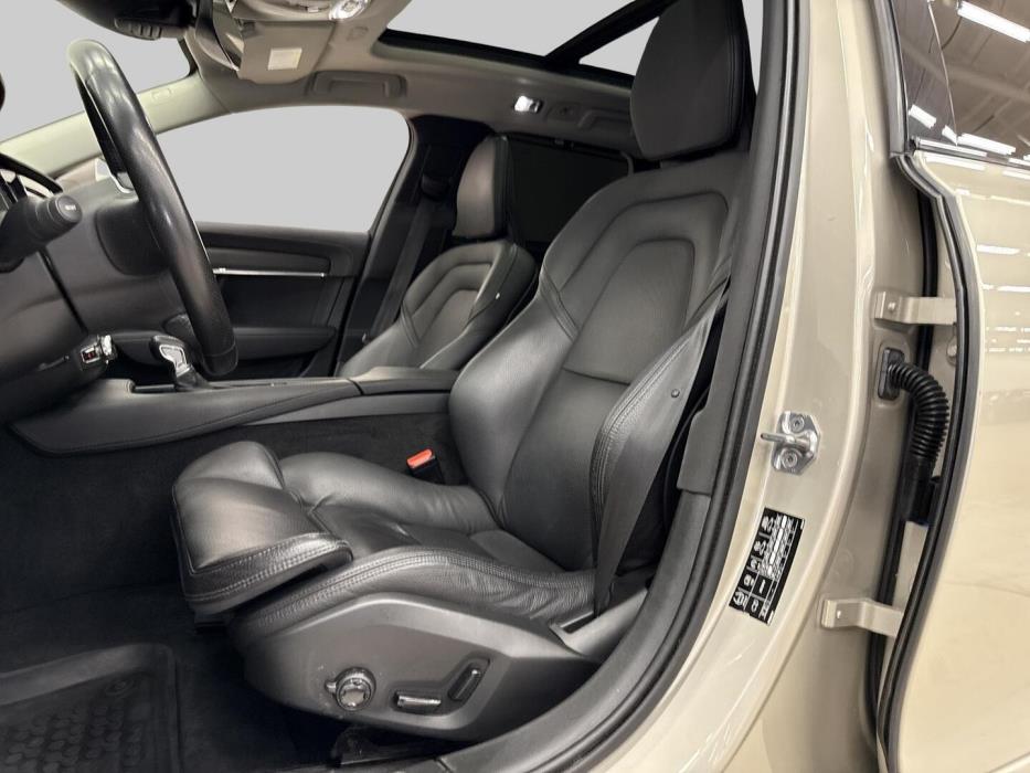 VOLVO V90 Cross Country 2019