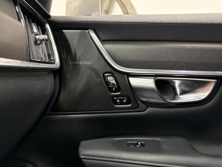 VOLVO V90 Cross Country 2019