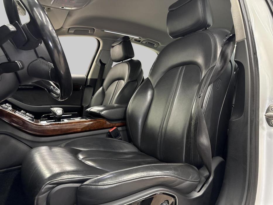 AUDI A8 2010