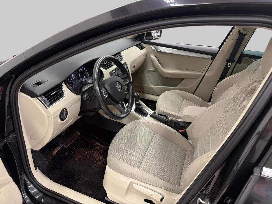 SKODA Octavia 2016