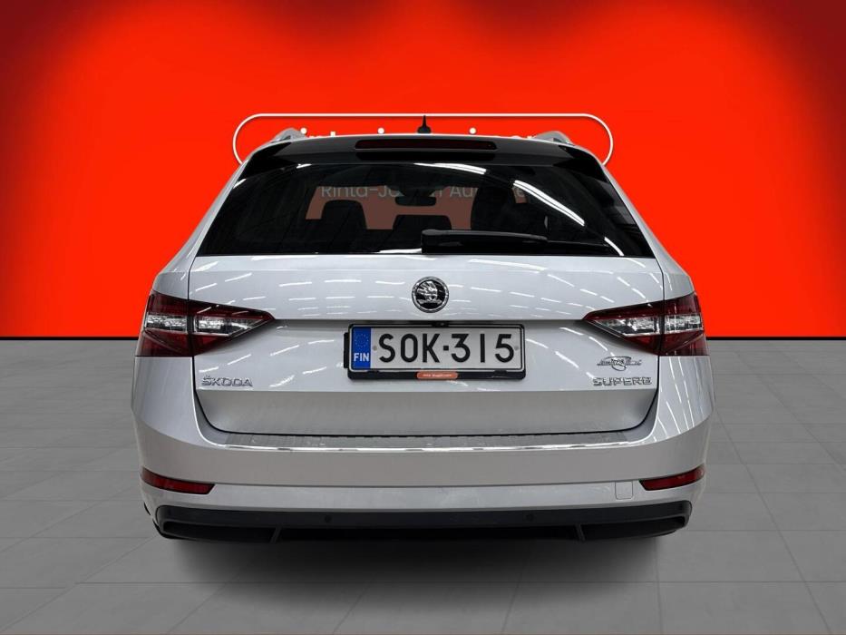 SKODA Superb 2017