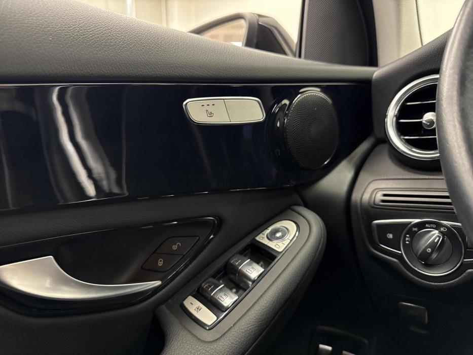 MERCEDES-BENZ GLC 2020